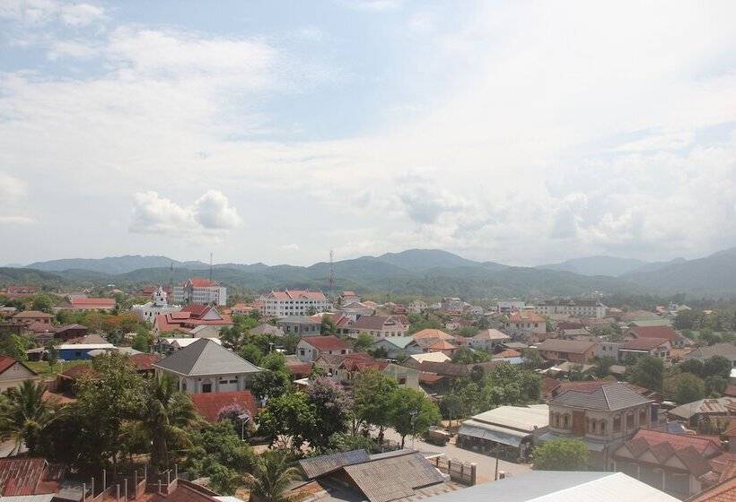 Royal Hotel Luang Namtha   Huang Ching