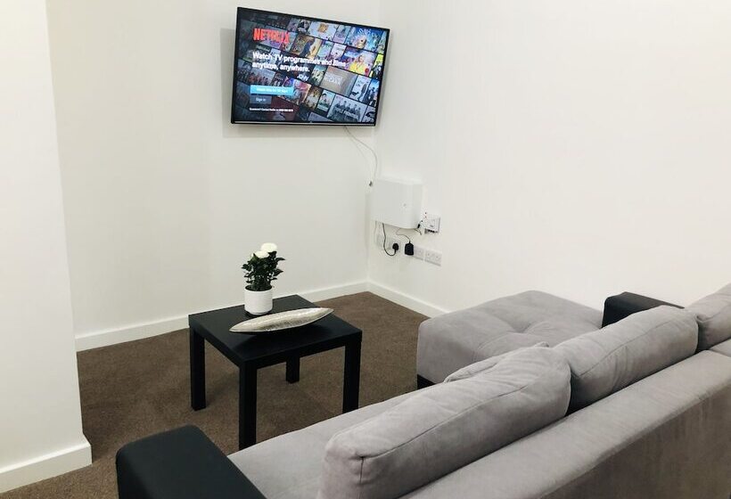 Showcase Apartments Highcross House Apart