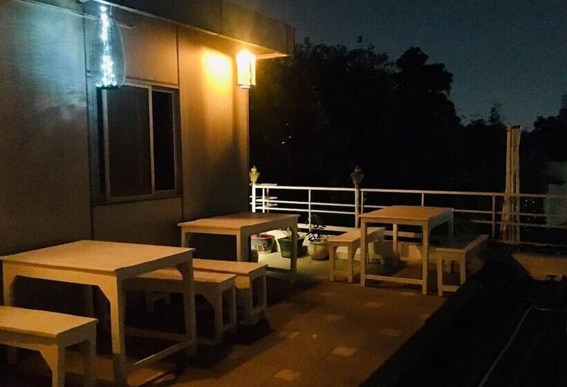 A Sleepy Fox   Hostel