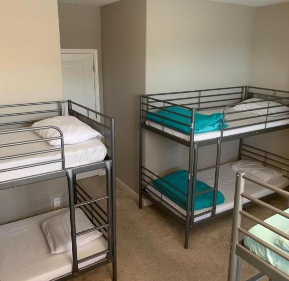 فندق صغير Dc Crashpad