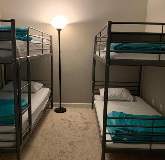 فندق صغير Dc Crashpad