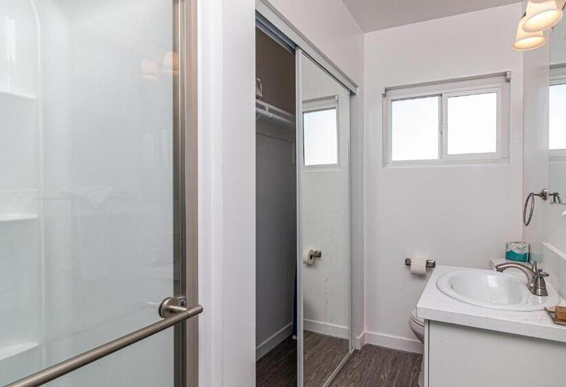 Отель 2021 Olive