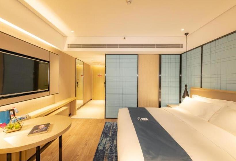 בית מלון כפרי Echarm  Guilin North High Speed Railway Station