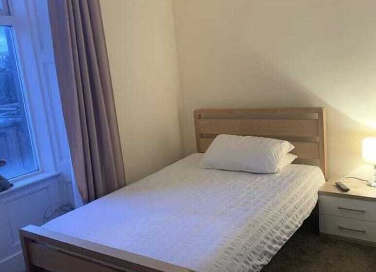 فندق The Harbour Inn