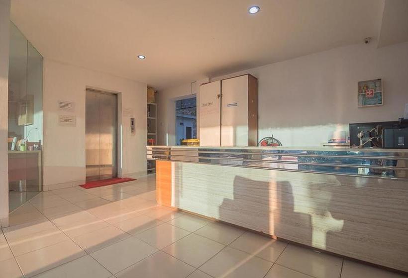 ペンション Reddoorz Near Living Plaza Balikpapan