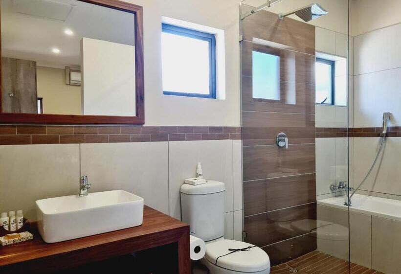 פנסיון The Hank Bethlehem Pty Ltd