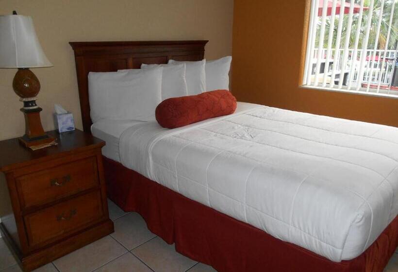 The Bayside Inn & Marina