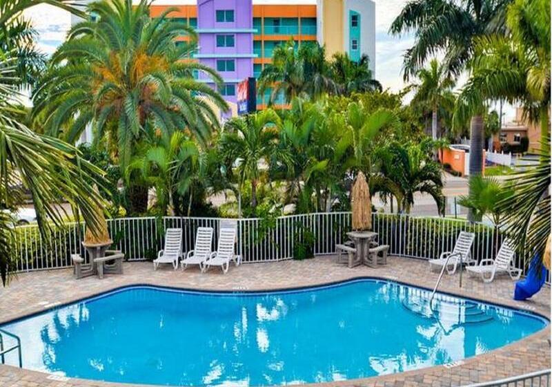 The Bayside Inn & Marina