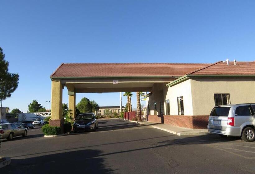 בית מלון כפרי America S Best Inn & Suites Saint George