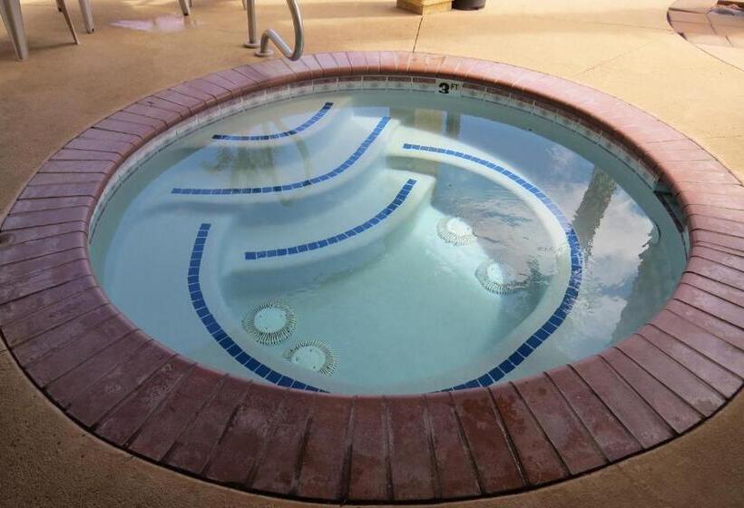 בית מלון כפרי America S Best Inn & Suites Saint George