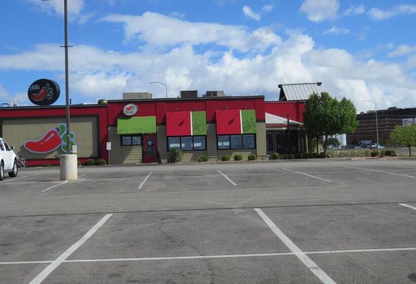 בית מלון כפרי America S Best Inn & Suites Saint George