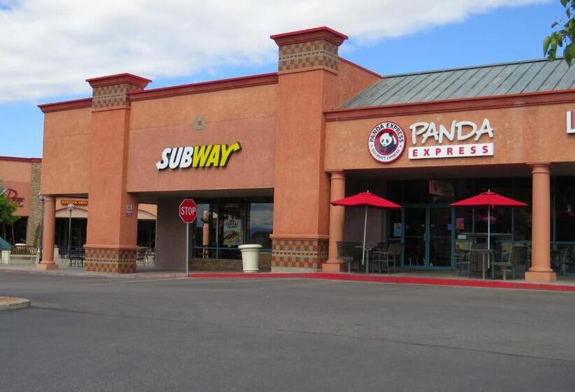 בית מלון כפרי America S Best Inn & Suites Saint George