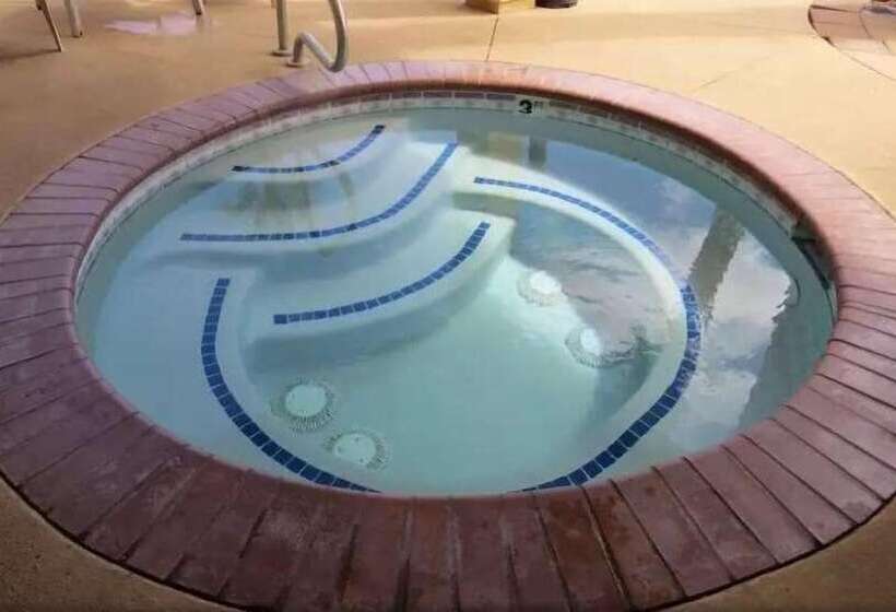 בית מלון כפרי America S Best Inn & Suites Saint George