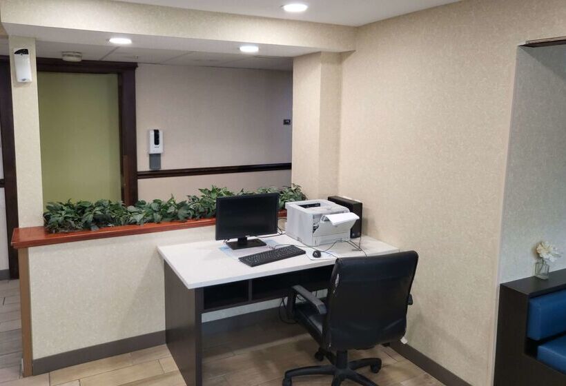 فندق Baymont By Wyndham Bridgeport/frankenmuth