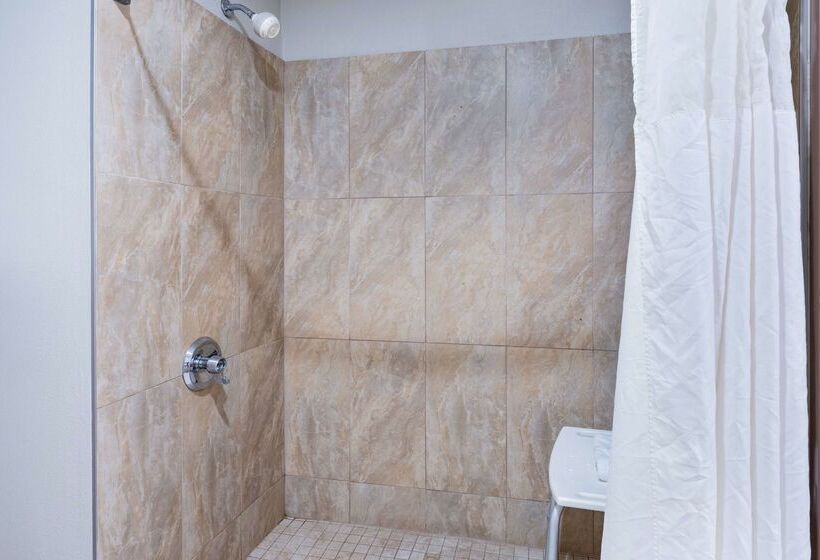 בית מלון כפרי Express Inn