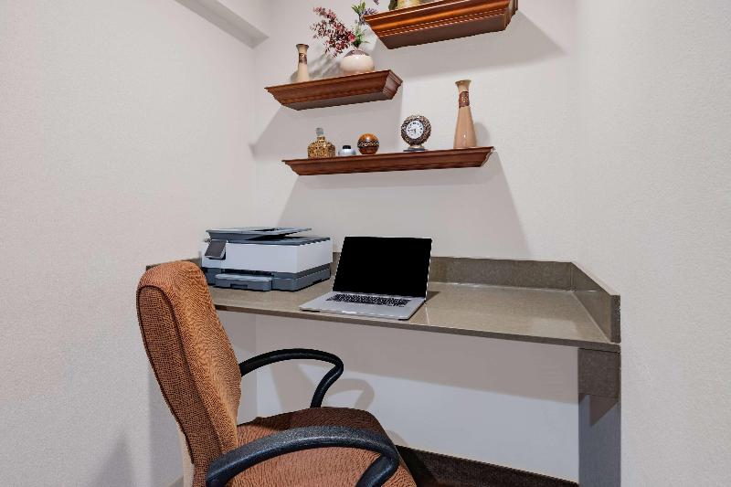 ホテル Express Inn