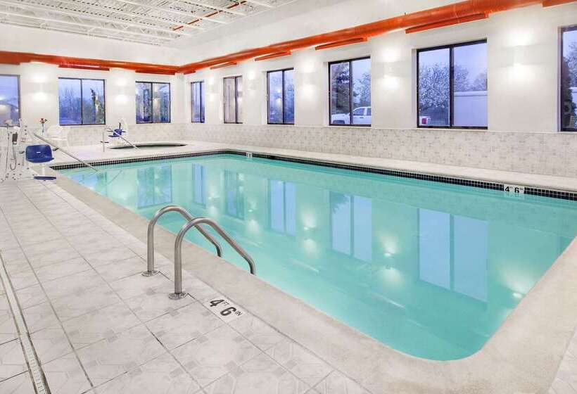 호텔 Red Roof Inn Flint