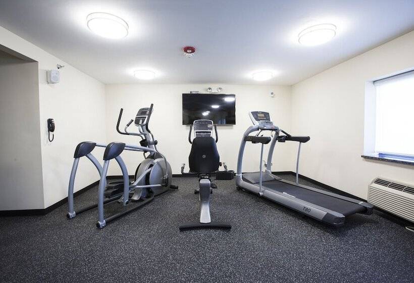 هتل Baymont By Wyndham Glenview