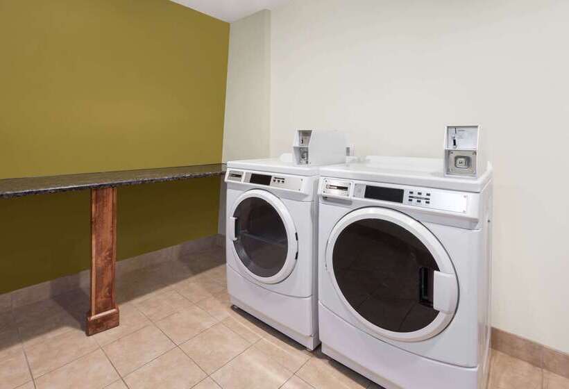 فندق Baymont By Wyndham Jackson