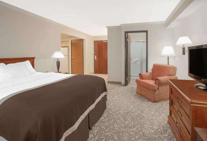 فندق Baymont By Wyndham Jackson