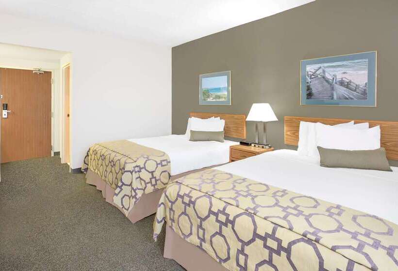 فندق Baymont By Wyndham Janesville