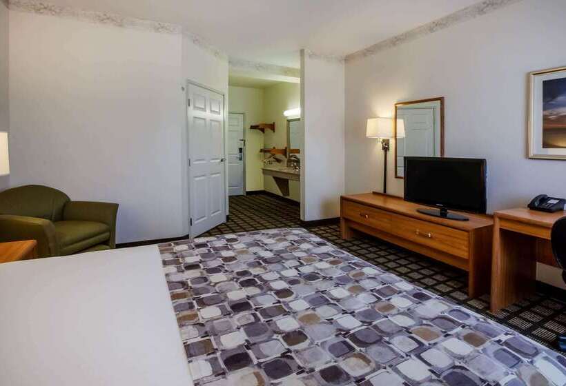 호텔 Baymont By Wyndham Mackinaw City