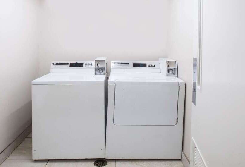 فندق Baymont By Wyndham Texarkana