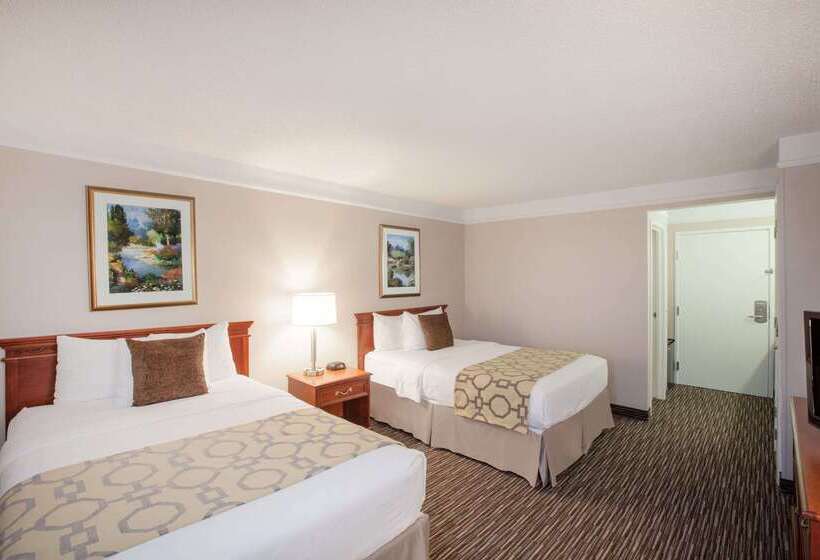 فندق Baymont By Wyndham Texarkana