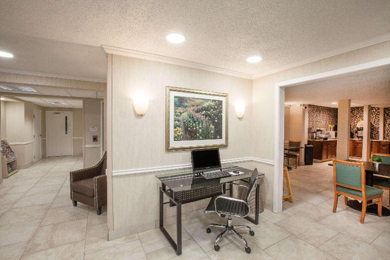 فندق Baymont By Wyndham Texarkana