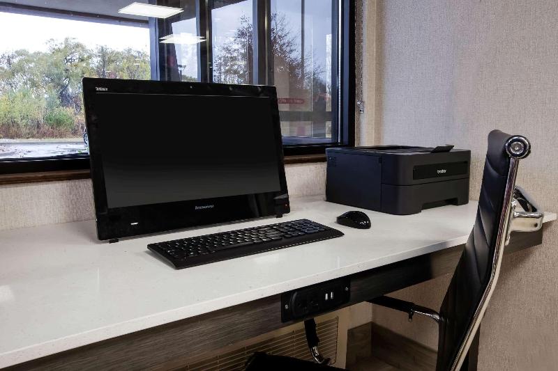 בית מלון כפרי Baymont By Wyndham Traverse City