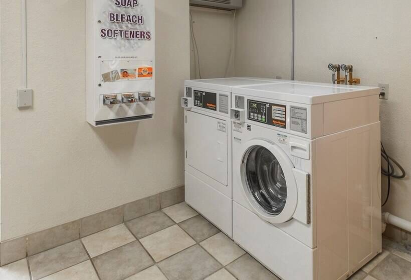 호텔 Baymont Inn & Suites By Wyndham Lincoln Ne