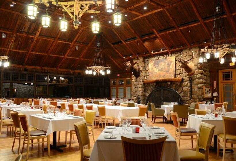 فندق Overlook Lodge And Stone Cottages At Bear Mountain