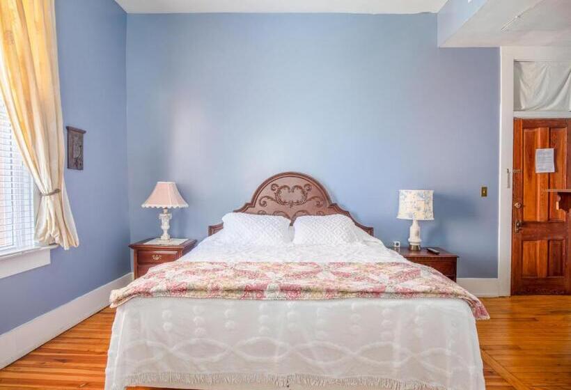 فندق Belmont Inn