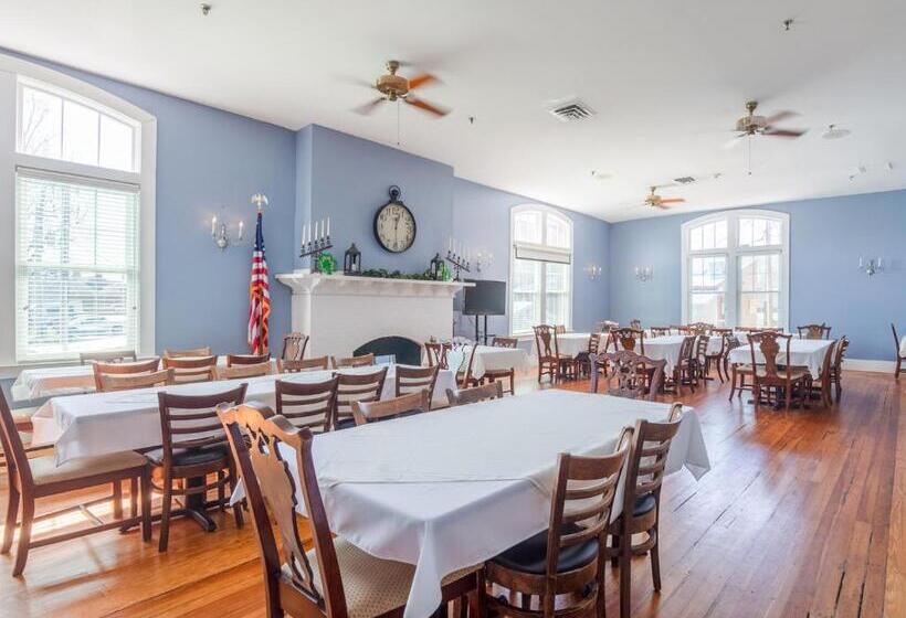 فندق Belmont Inn