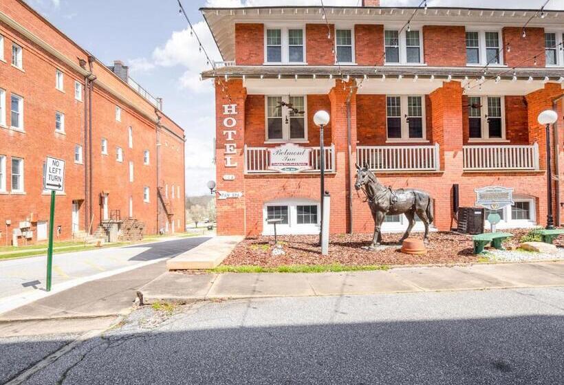 فندق Belmont Inn