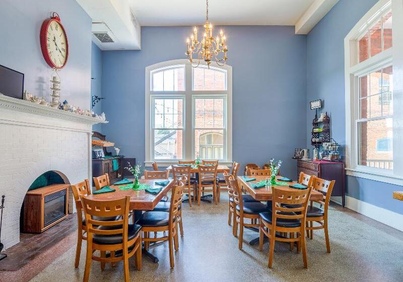 فندق Belmont Inn