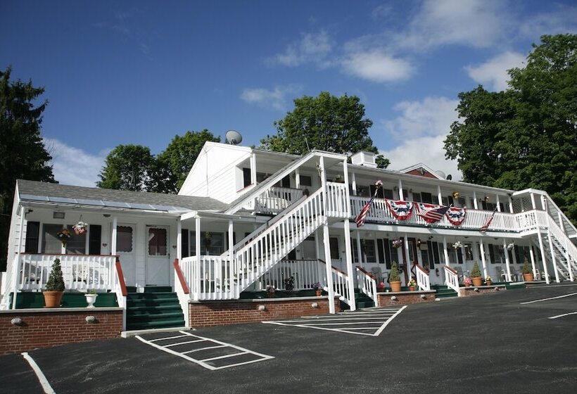 ホテル Bennington Motor Inn