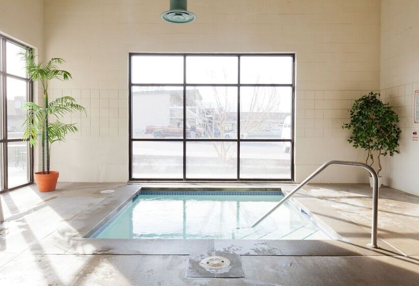 فندق Benny's Colville Inn