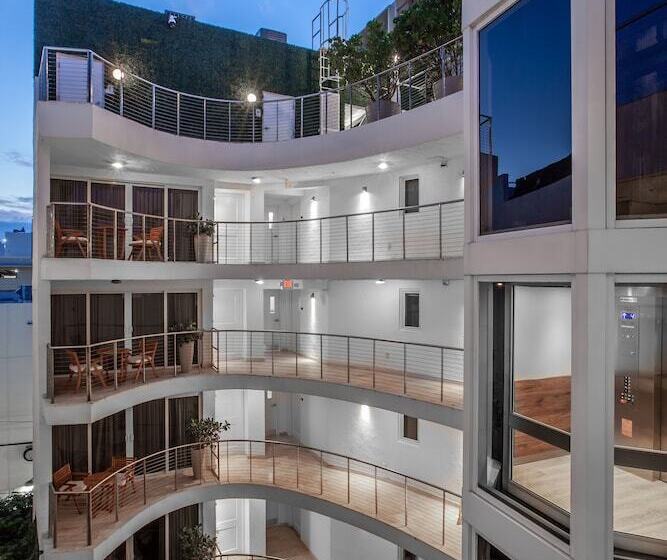 Bentley Hotel South Beach