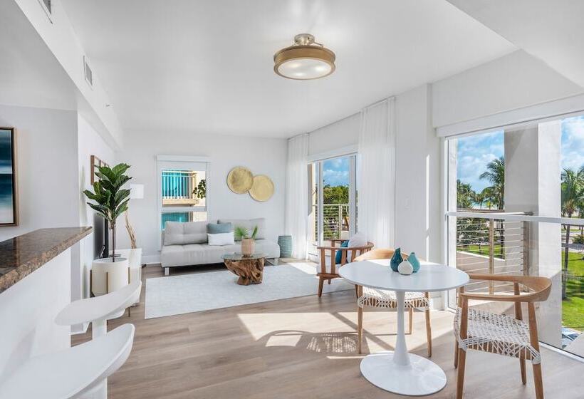 Bentley Hotel South Beach