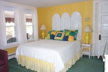 هتل The Bentley Inn