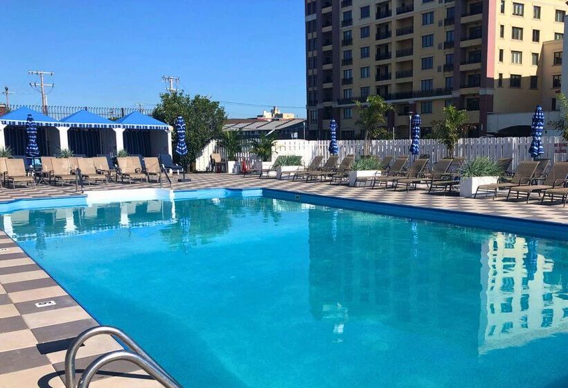 בית מלון כפרי Berkeley Oceanfront