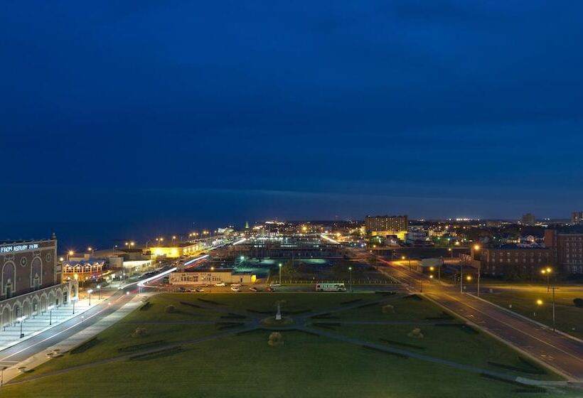 בית מלון כפרי Berkeley Oceanfront