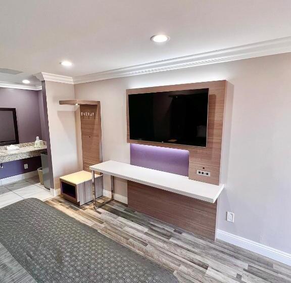 فندق Paradise Inn