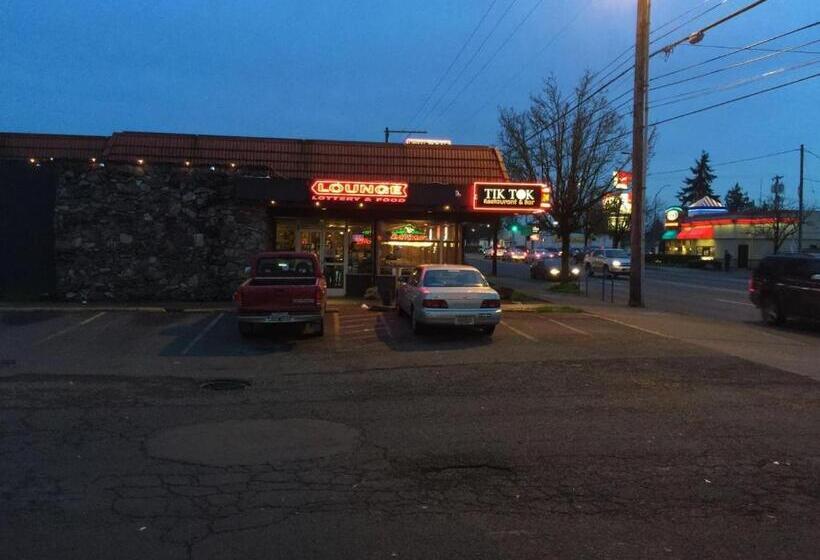 فندق Best Value Inns