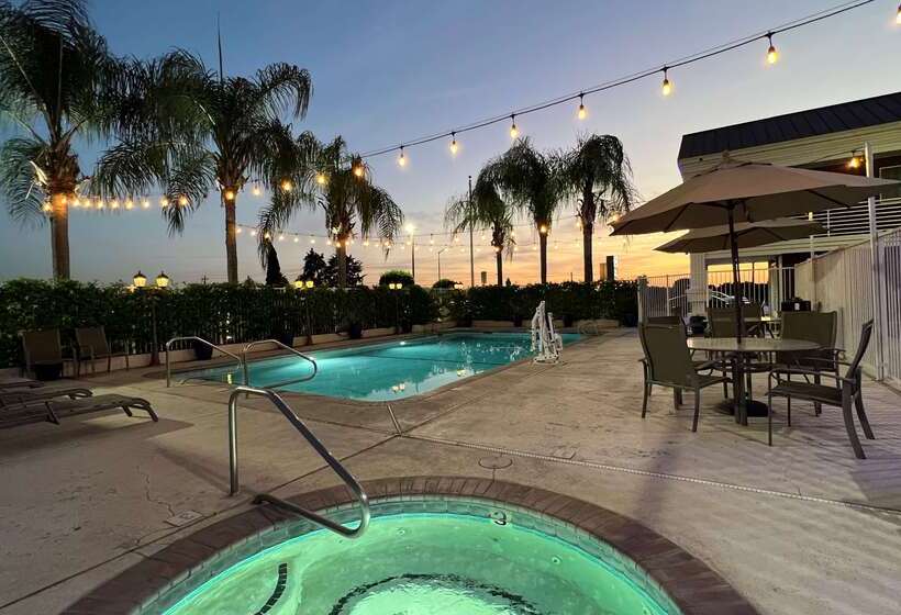 호텔 Best Western Americana