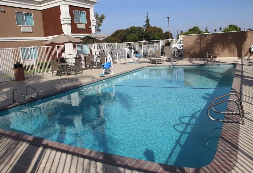 호텔 Best Western Americana