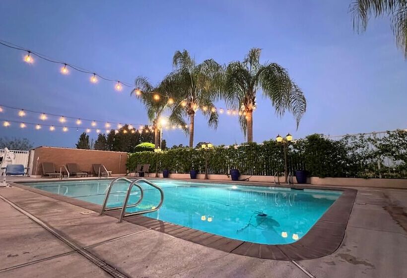 호텔 Best Western Americana