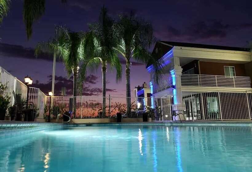 호텔 Best Western Americana