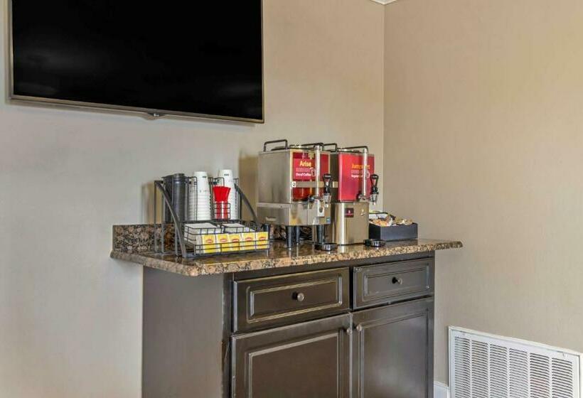 Отель Best Western Brady Inn